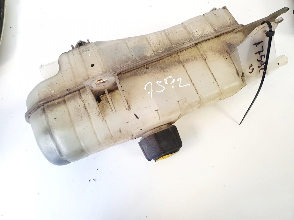 Expansion Tank coolant (RADIATOR EXPANSION TANK BOTTLE ) used used Nissan NOTE 2008 1.4