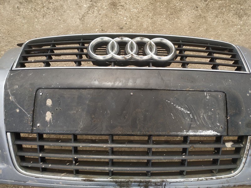Front hood grille used used Audi A3 2008 1.6