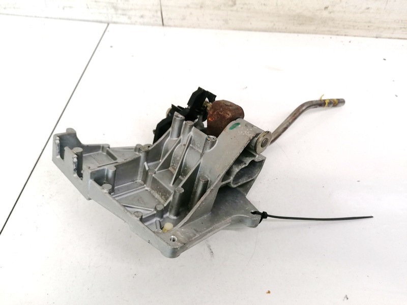 Gearshift Lever Mechanical (GEAR SELECTOR UNIT) 3579601 USED Citroen XSARA PICASSO 2001 1.6