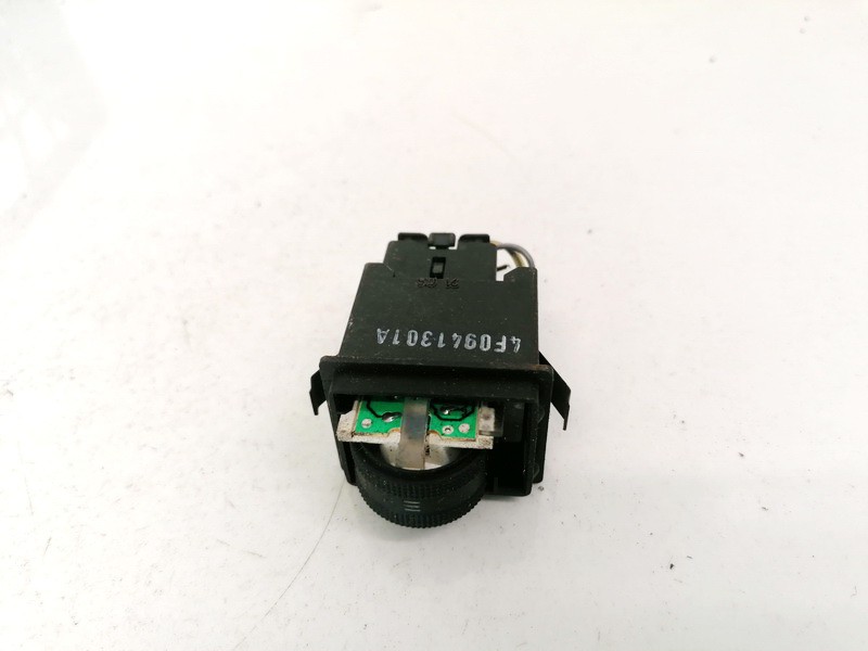 Headlight Range Control Light Controller Lighting 4f0941301a used Audi A6 1994 2.5
