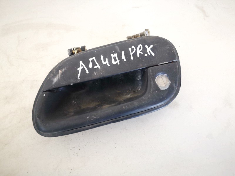 Ручка двери нaружная передний левый used used SsangYong MUSSO 2000 2.9