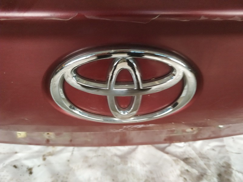 Задние Эмблема used used Toyota AVENSIS 2010 2.0
