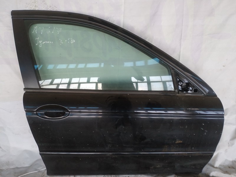 Doors - front right side juodos used Jaguar X-TYPE 2001 2.5