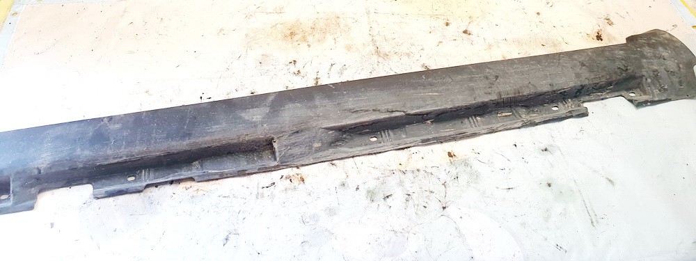 Right Sill Moulding 30698906 used Volvo V50 2005 2.4