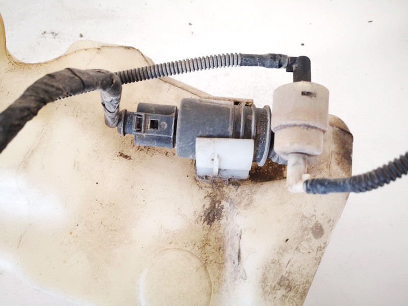 Windshield Windscreen Washer Pump used used Ford GALAXY 2013 2.0