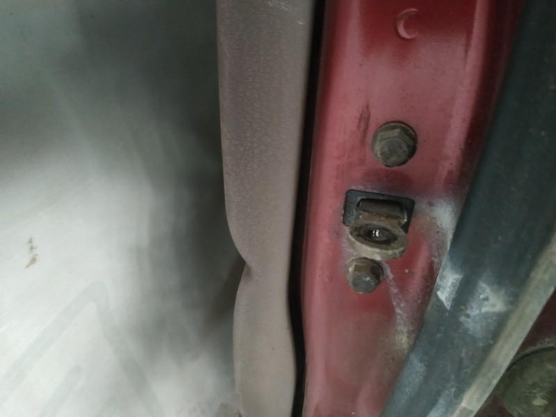 Rear Left Door Check (Strap) used used Volvo V40 1997 1.9
