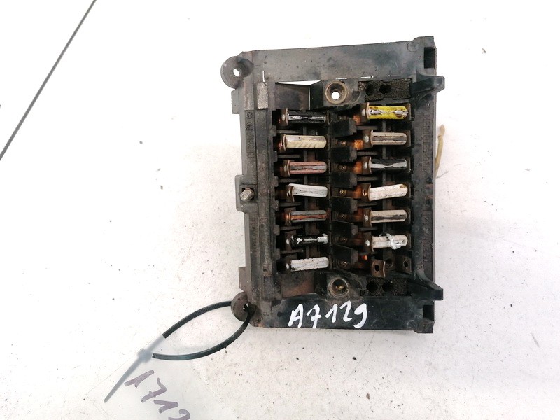 Fuse box  USED USED Mercedes-Benz 123 1977 2.0