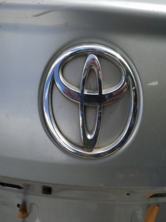 Galinis zenkliukas (Emblema) used used Toyota AVENSIS 2010 2.0