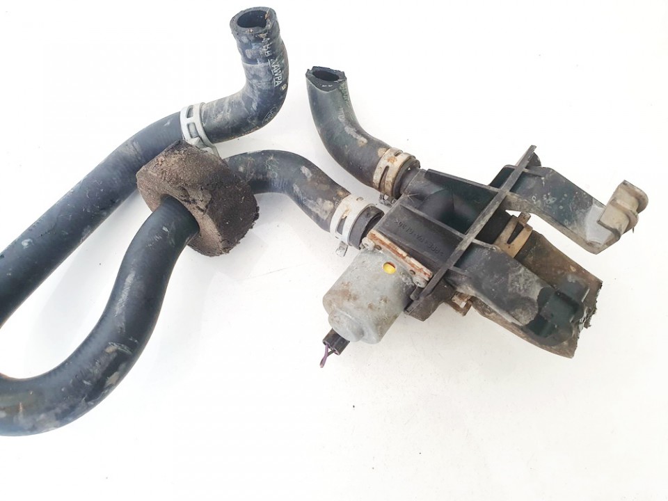 Heater Control Valve (Auxillary Heating) xs6h18a264ba used Ford FIESTA 1997 1.3