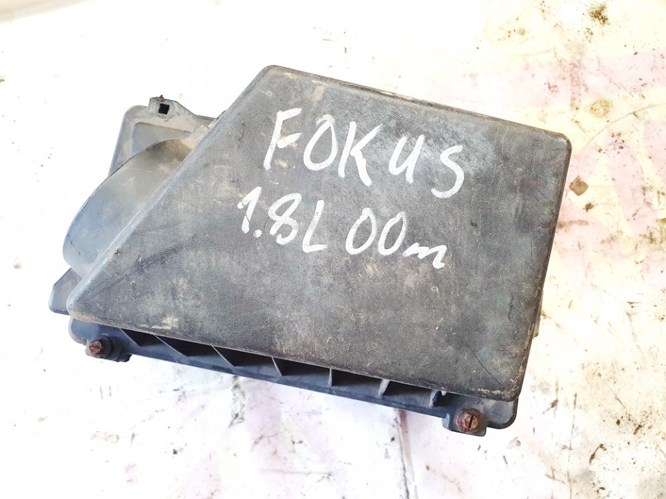 Air filter box used used Ford FOCUS 2005 2.0