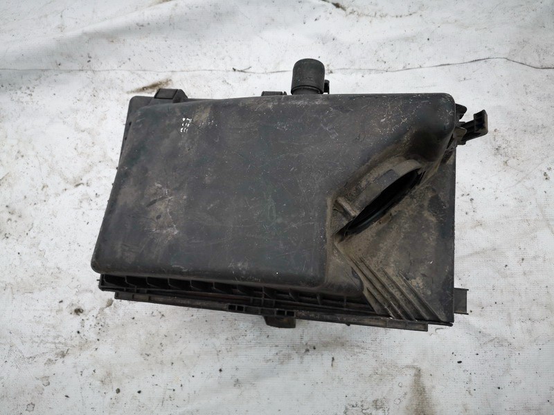 Air filter box 9142730 used Volvo S80 2008 2.4