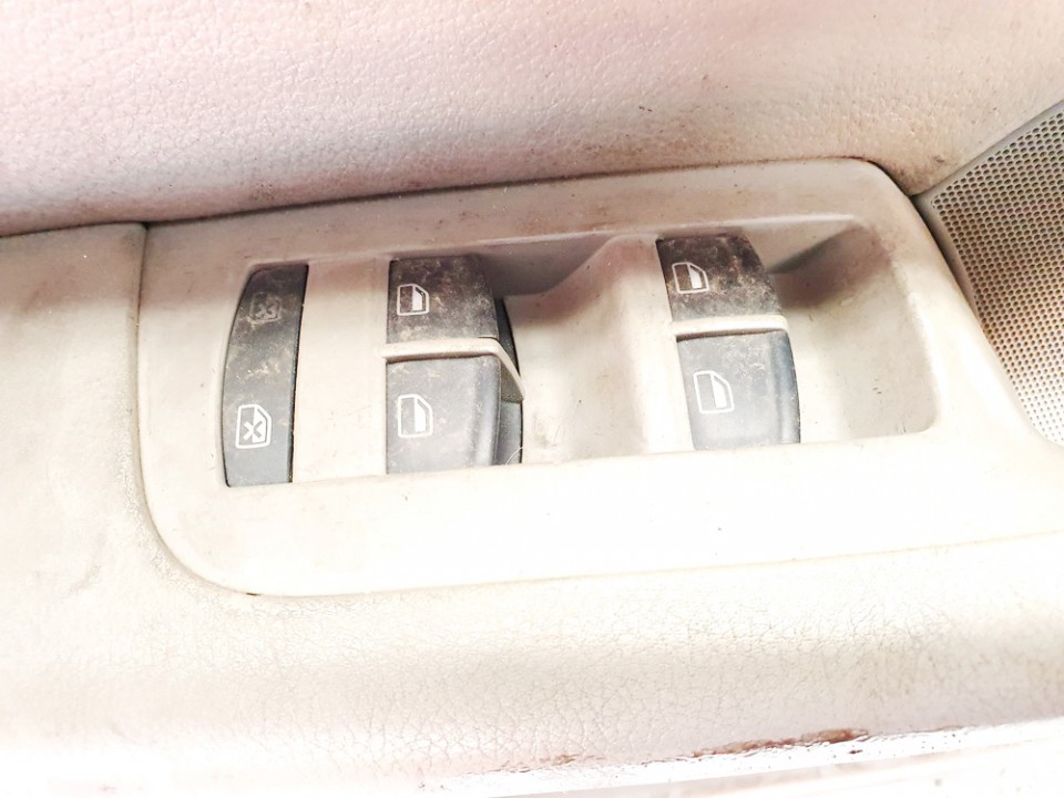 блока управления стеклоподъемниками (Knopka) used used Audi A6 2000 2.5