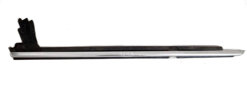 Glass Trim Molding-weatherstripping rear right used used Mercedes-Benz CLS-CLASS 2011 5.5