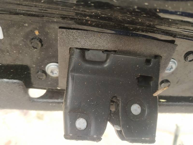 Rear Trunk Lid Lock Latch used used Mercedes-Benz CLS-CLASS 2006 5.0