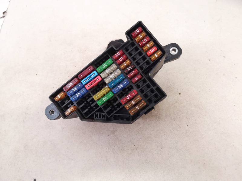 Fuse box  used used Volkswagen GOLF 1993 1.9