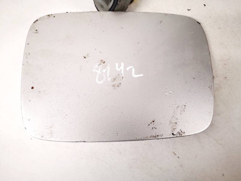 Fuel door Gas cover Tank cap (FUEL FILLER FLAP) used used Toyota PREVIA 2002 2.0