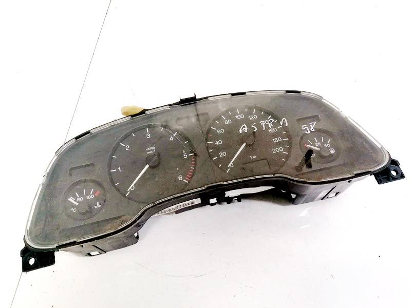Spidometras - prietaisu skydelis 87001342 90561451qk Opel ASTRA 1998 1.4