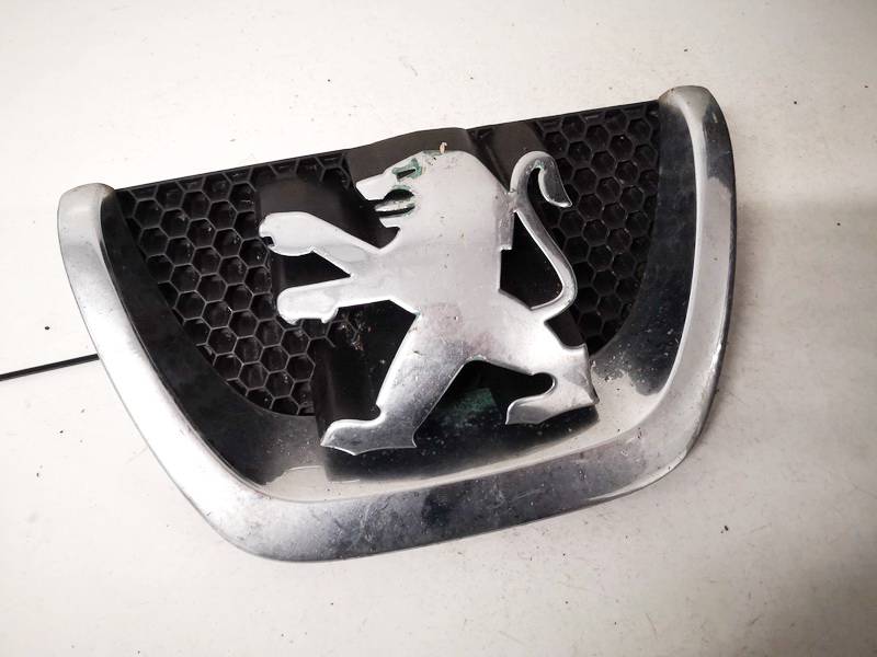 Front Emblem used used Peugeot 207 2009 1.4