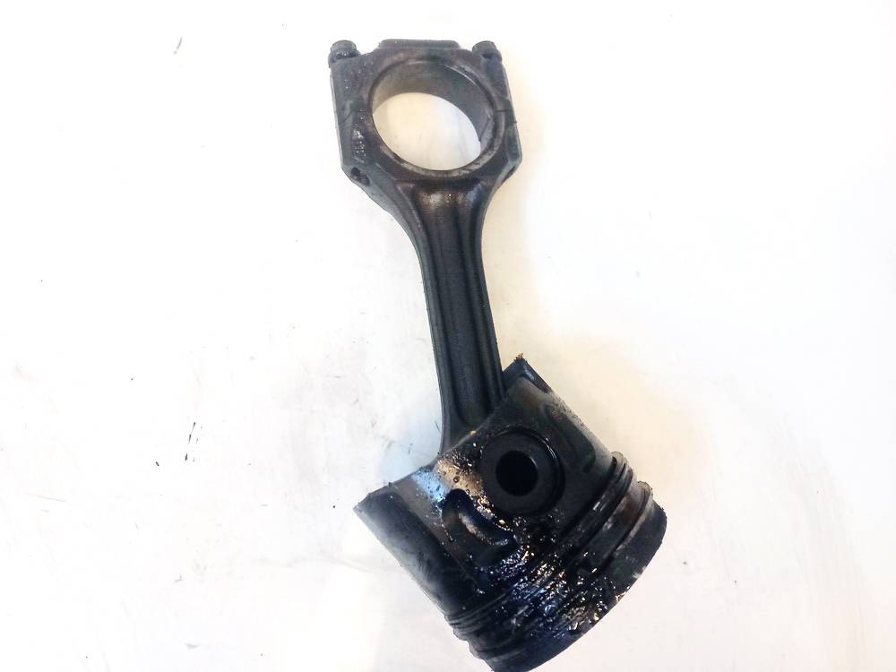 Piston and Conrod (Connecting rod) used used Volkswagen PASSAT 1995 1.9