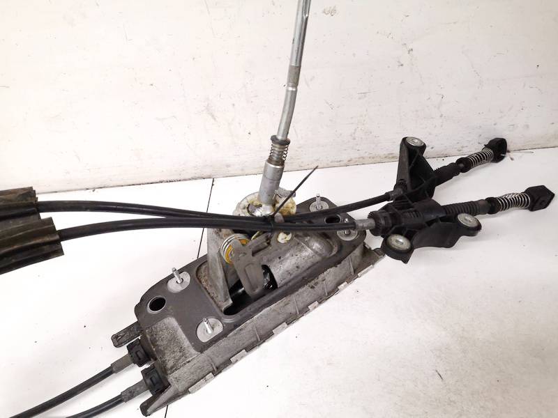 Gearshift Lever Mechanical (GEAR SELECTOR UNIT) 1K0711061B USED Volkswagen CADDY 2014 2.0