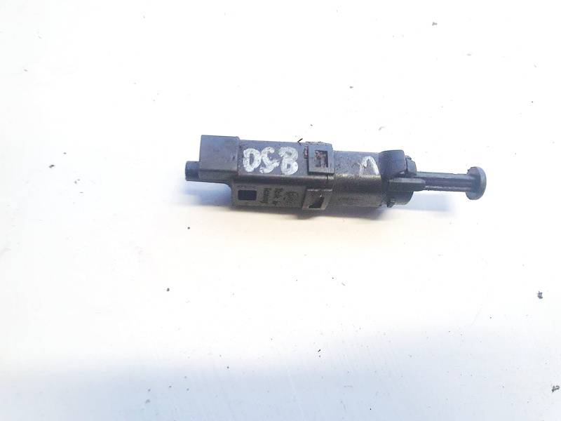 Brake Light Switch (sensor) - Switch (Pedal Contact) 9146505 USED Volvo 850 1993 2.4