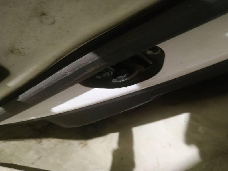кронштейны двери - передний правый used used Chevrolet CRUZE 2011 1.8
