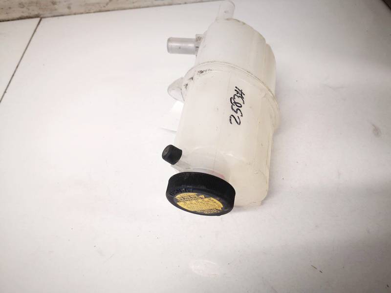 Expansion Tank coolant (RADIATOR EXPANSION TANK BOTTLE ) used used Lexus IS - CLASS 2002 2.0