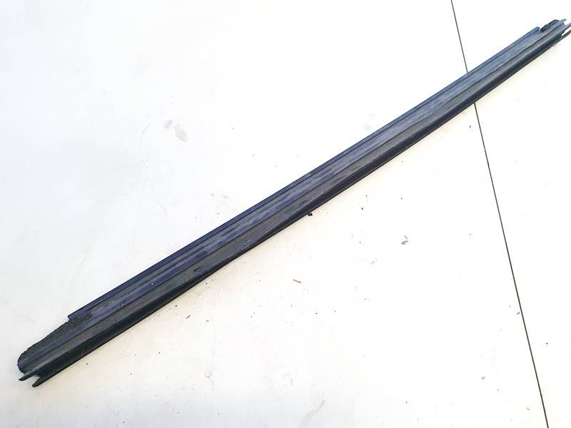 Glass Trim Molding-weatherstripping rear right used used Toyota COROLLA 2003 1.6