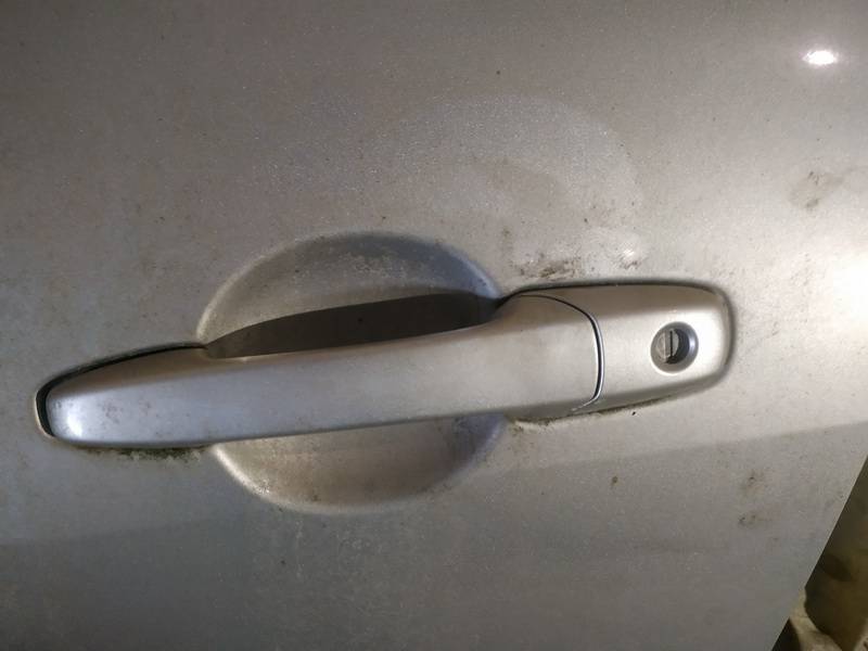 Ручка двери нaружная передний левый used used Mazda 5 2008 2.0