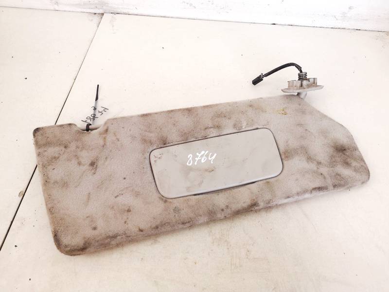 Sun Visor, With Light and Mirror and Clip 04698974ab used Chrysler PACIFICA 2004 3.5