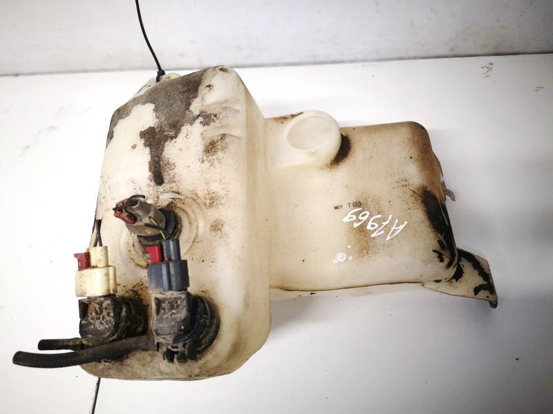 Windshield Washer Reservoir tank (WASHER BOTTLE) 04894274aa used Chrysler PACIFICA 2004 3.5