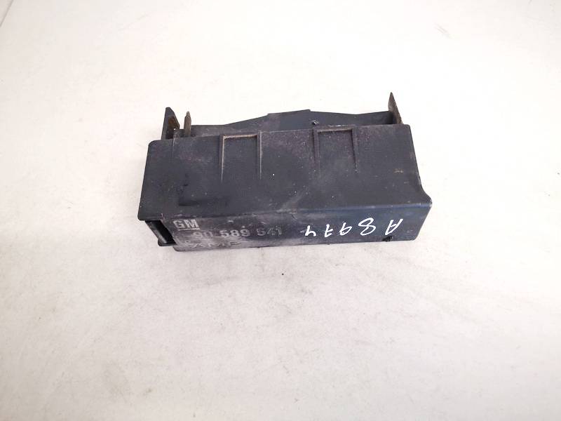 Fuse Box Cover 90589541 used Opel ASTRA 1998 1.4