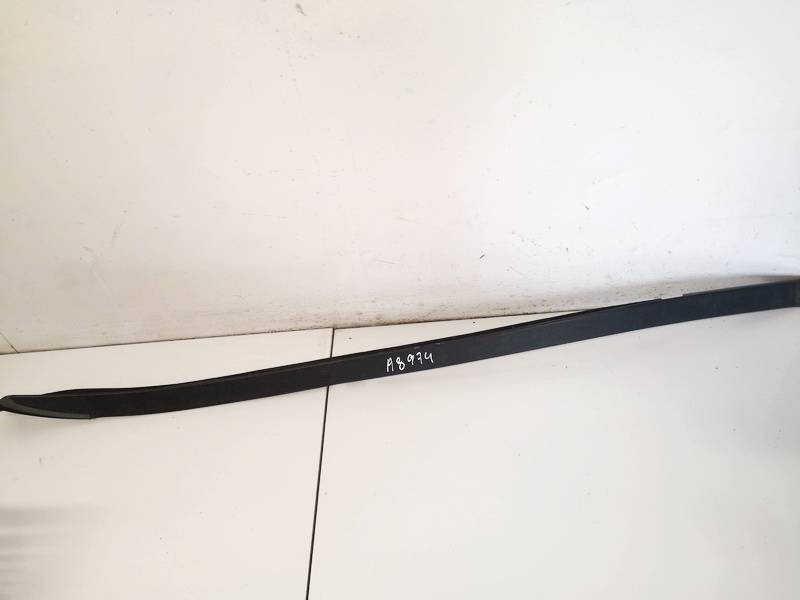 Glass front trim tape 2002993 used Opel ASTRA 2002 1.7