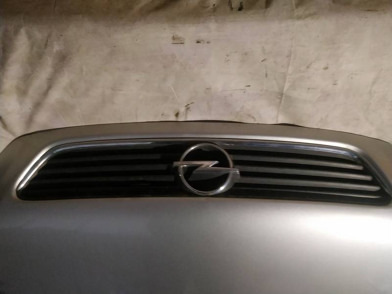 Front hood grille used used Opel ASTRA 2008 1.8