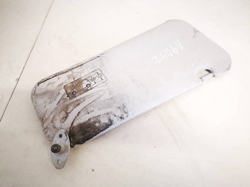 Sun Visor, With Light and Mirror and Clip used used Toyota YARIS VERSO 2004 1.3