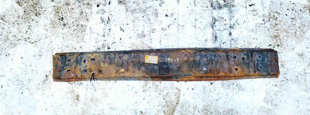 Front bumper reinforcement used used Toyota AURIS 2008 2.0