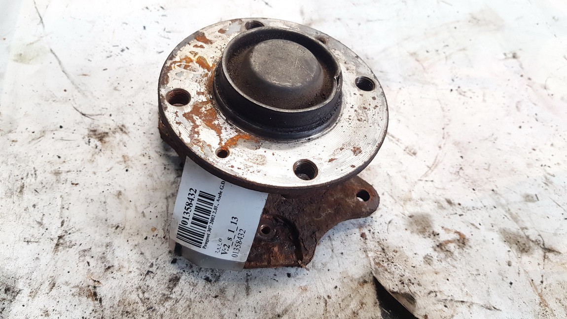 bearing holder rear right used used Peugeot 307 2002 2.0