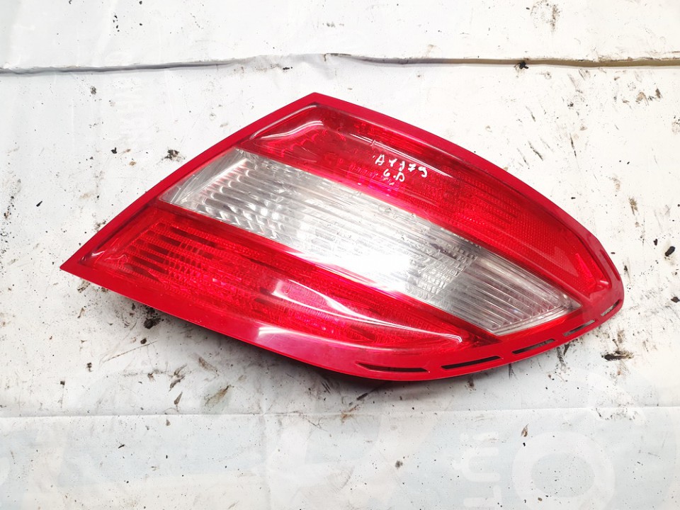 Tail Light lamp Outside, Rear Right 2048200264R 7530-02E1 Mercedes-Benz C-CLASS 2001 2.6