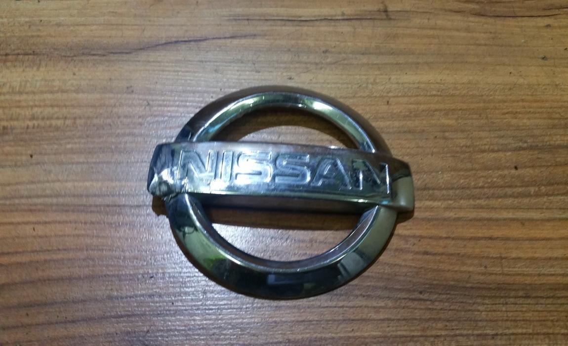 Front Emblem Nissan  Primera